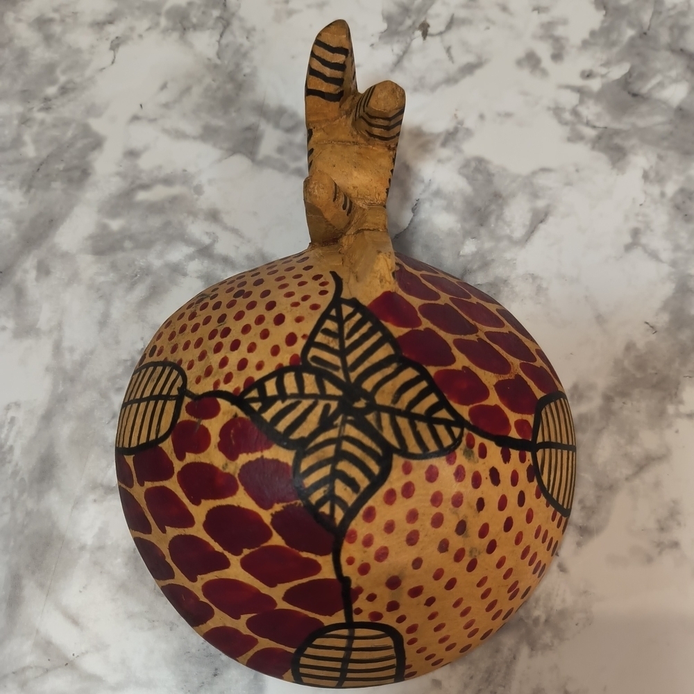 Hand Carved Wooden Bowl With Zebra - Picture 5 of 7